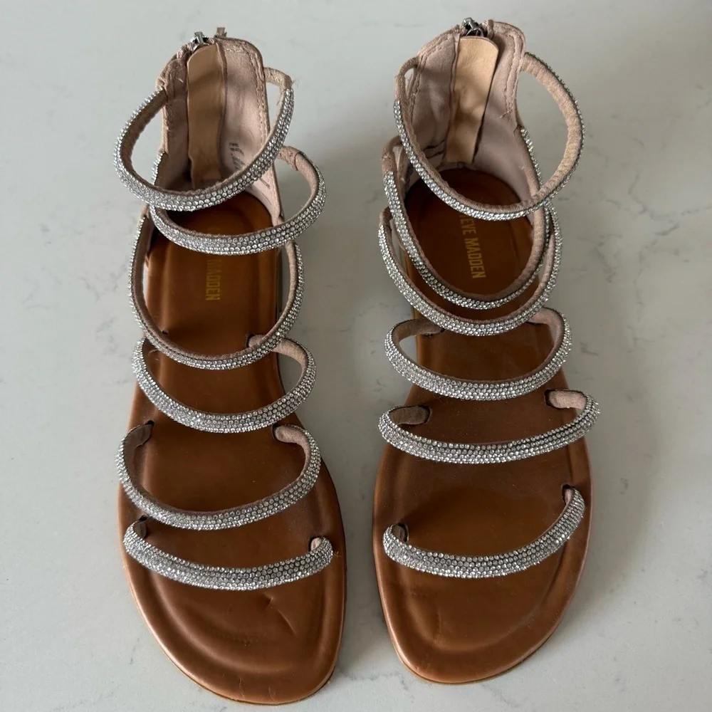 New Steve Madden girls Strappy Rhinestone Sandals  back zipper closure Size:4